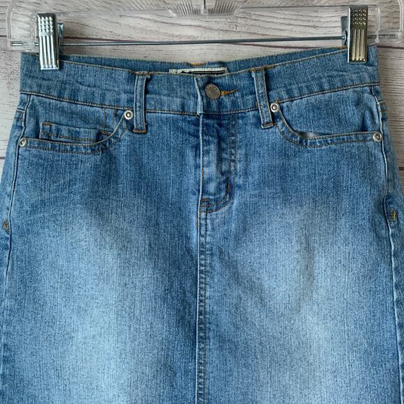 Route 66 Original Clothing Co Girls Denim Jean Skirt Studded Panel Back Size 8 - Picture 2 of 15